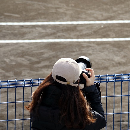 スポーツカメラマンになる方法とは？就職先や年収も解説！